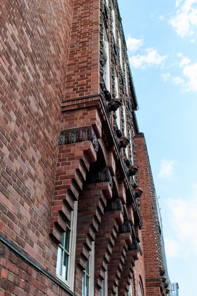 The Significance of Brick Pointing in Maintaining Manhattan’s Historic Facades