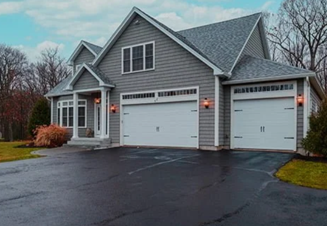 Asphalt Driveway and Black Top Manhattan​